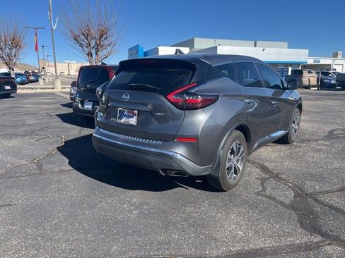 Used 2019 Nissan Murano S image 4