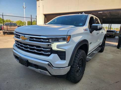Used 2025 Chevrolet Silverado 1500 LTZ w/ LTZ Premium Texas Edition AWD/4WD image 3