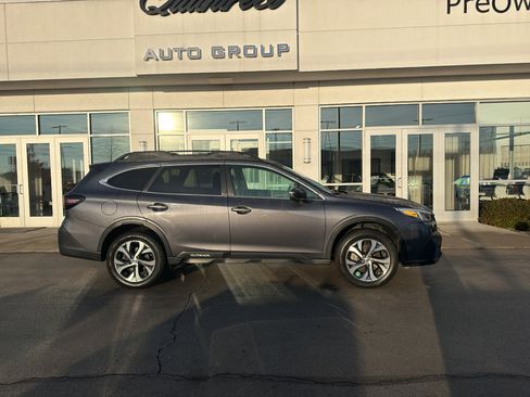 Used 2020 Subaru Outback Limited image 2