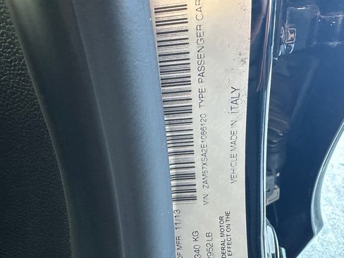 Used 2014 Maserati Ghibli image 30