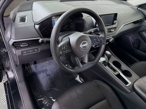 Certified 2024 Nissan Altima 2.5 S FWD image 17
