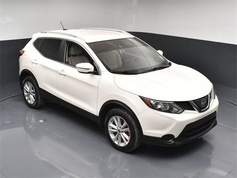 Used 2019 Nissan Rogue Sport SV image 39