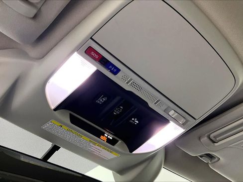 Used 2019 Subaru Forester Touring image 33