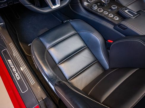 Used 2012 Mercedes-Benz SLS AMG Roadster image 12