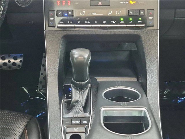 Used 2019 Toyota Avalon Touring FWD image 12