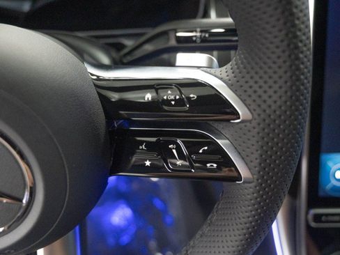New 2026 Mercedes-Benz CLE 300 4MATIC Coupe image 16