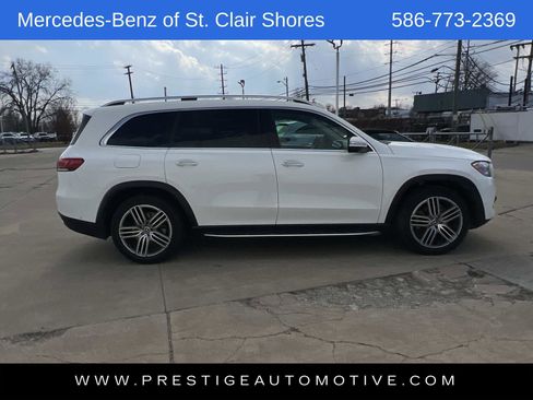 Used 2022 Mercedes-Benz GLS 450 4MATIC image 7