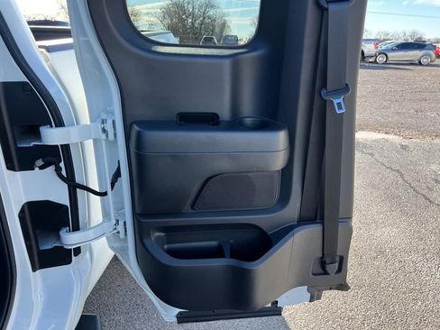 Used 2024 Nissan Titan SV w/ Accessory Utility Package image 14