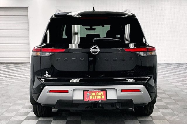 New 2025 Nissan Pathfinder Platinum w/ Lighting Package (N93) AWD/4WD image 5