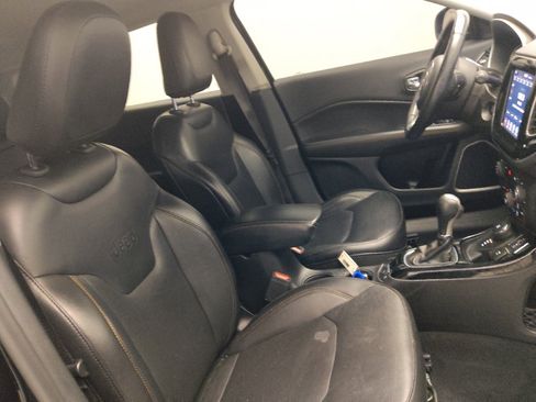 Used 2019 Jeep Compass Limited image 21