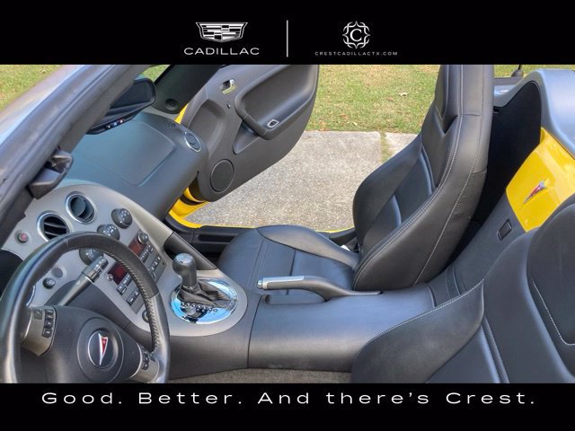 Used 2007 Pontiac Solstice Convertible w/ Premium Package RWD image 4