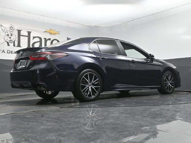 Used 2022 Toyota Camry SE FWD image 36