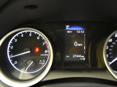 Used 2024 Toyota Camry LE w/ Convenience Package image 21