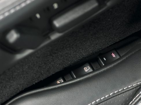 Used 2008 Aston Martin DB9 Volante RWD image 56