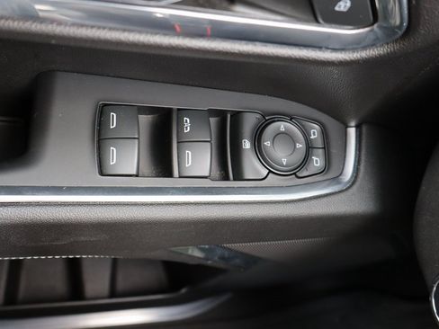 Used 2023 GMC Sierra 1500 Elevation image 18