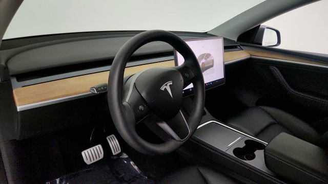Used 2024 Tesla Model Y Performance AWD/4WD image 45