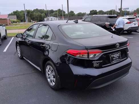 Certified 2025 Toyota Corolla LE FWD image 5