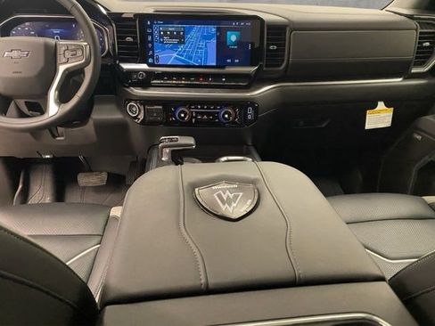 New 2026 Chevrolet Silverado 1500 RST w/ Dark Appearance Package AWD/4WD image 18