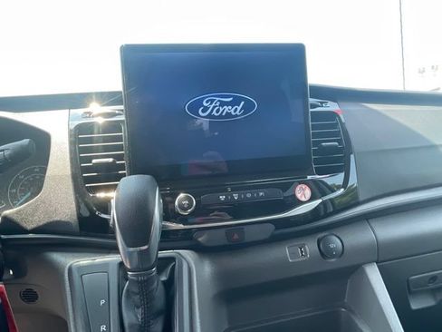 Used 2025 Ford Transit 350 XLT RWD image 12