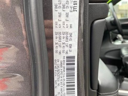 Used 2019 Jeep Grand Cherokee Limited image 39