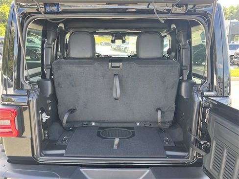 New 2025 Jeep Wrangler Rubicon image 23