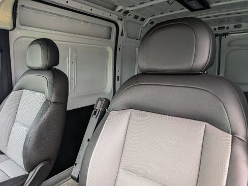 Used 2026 RAM ProMaster 2500 w/ Convenience Group FWD image 16