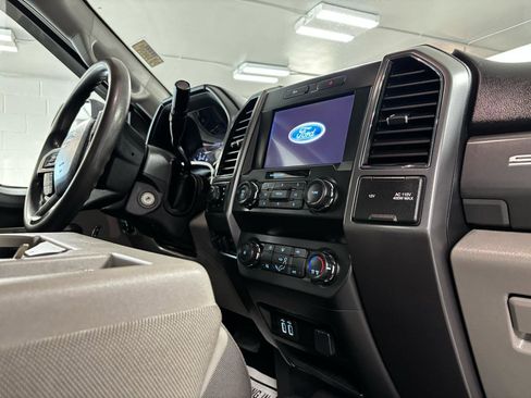 Used 2019 Ford F250 XLT w/ Snow Plow Prep Package image 21