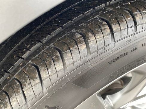 Certified 2024 Buick Encore GX Avenir w/ Avenir Technology Package image 25