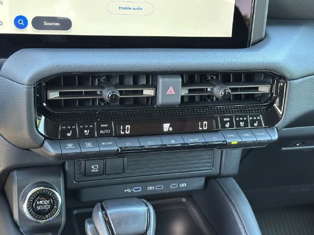 Used 2025 Toyota Land Cruiser w/ Premium Package AWD/4WD image 17