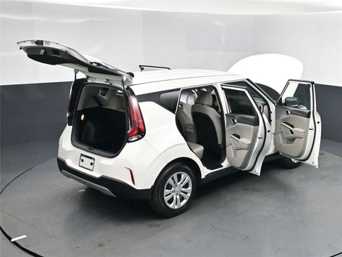 New 2025 Kia Soul LX image 33