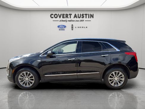 Used 2017 Cadillac XT5 Luxury w/ Driver Awareness Package FWD image 3