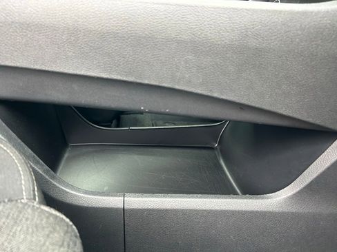 Used 2023 Nissan Rogue SV FWD image 40