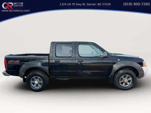 Used 2003 Nissan Frontier XE AWD/4WD image 2