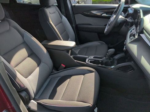 Certified 2024 Chevrolet TrailBlazer LT w/ Driver Confidence Package AWD/4WD image 18