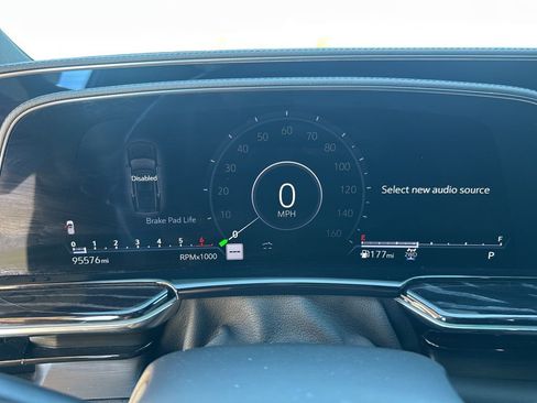 Used 2022 Cadillac Escalade ESV Sport w/ Touring Package image 22