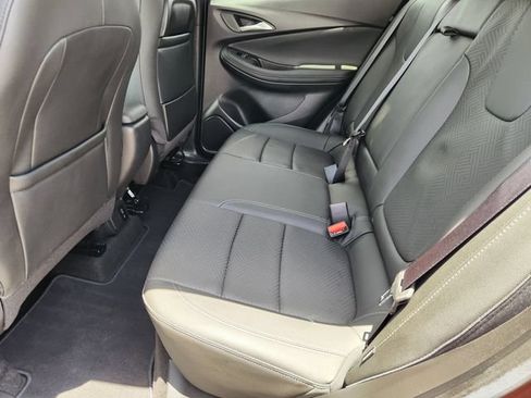 Used 2023 Buick Encore GX Essence w/ Experience Buick Package FWD image 30