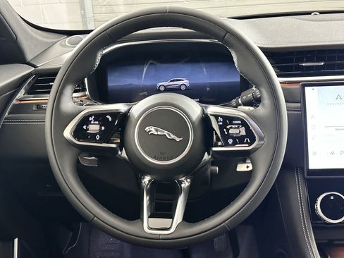 Used 2026 Jaguar F-PACE R-Dynamic S AWD/4WD image 14
