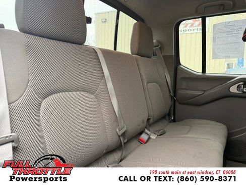 Used 2014 Nissan Frontier SV w/ SV Value Truck Package image 18