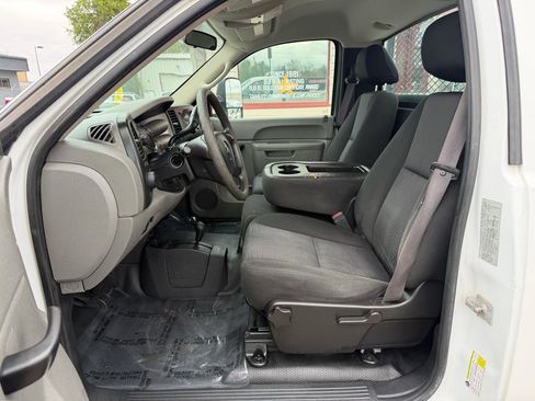 Used 2011 Chevrolet Silverado 2500 W/T AWD/4WD image 12