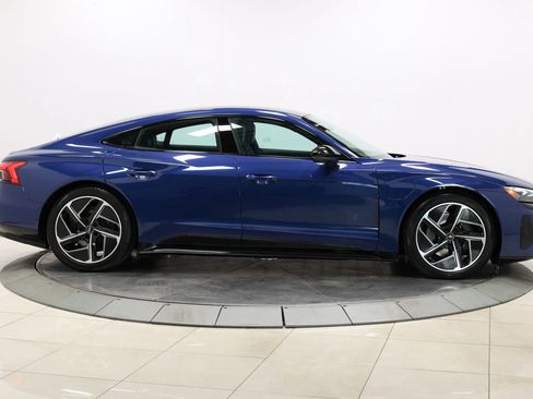Used 2024 Audi e-tron GT Premium Plus w/ Performance Package image 57