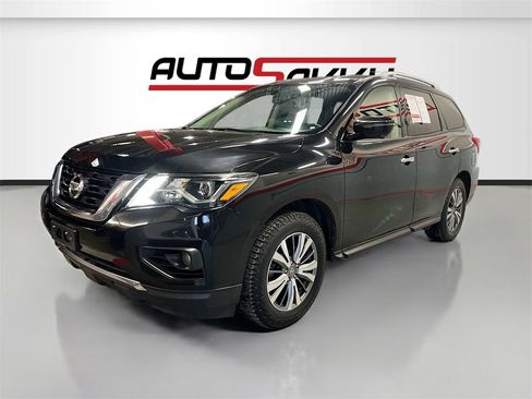 Used 2019 Nissan Pathfinder SL image 3