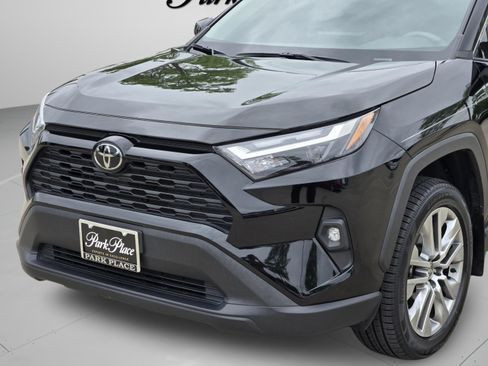 Used 2023 Toyota RAV4 XLE Premium FWD image 33