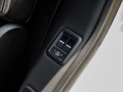 New 2026 Land Rover Range Rover Long Wheelbase SE AWD/4WD image 49