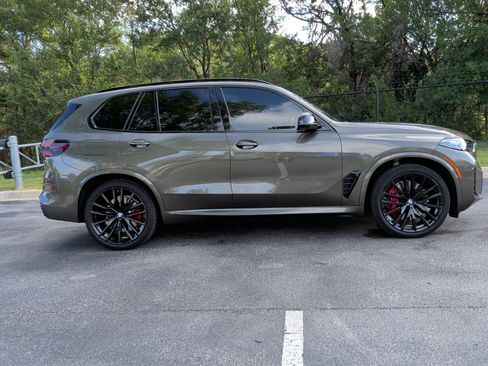 Used 2026 BMW X5 M60i AWD/4WD image 6
