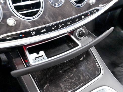 Used 2019 Mercedes-Benz S 560 4MATIC Sedan w/ Premium Package image 76