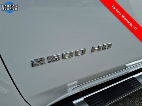 Used 2025 Chevrolet Silverado 2500 LT w/ Convenience Package image 9