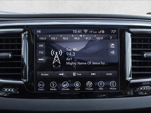 Used 2019 Chrysler Pacifica Touring-L Plus image 16