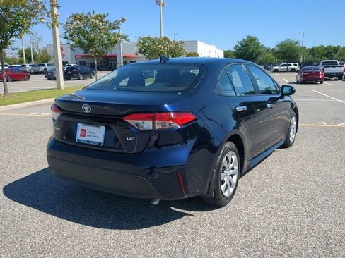 Certified 2025 Toyota Corolla LE FWD image 4