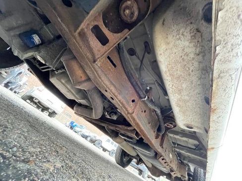 Used 2016 Chevrolet Express 2500 image 12