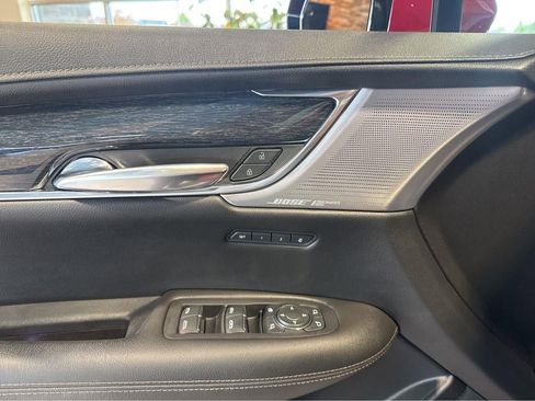 Used 2022 Cadillac XT5 Premium Luxury AWD/4WD image 16